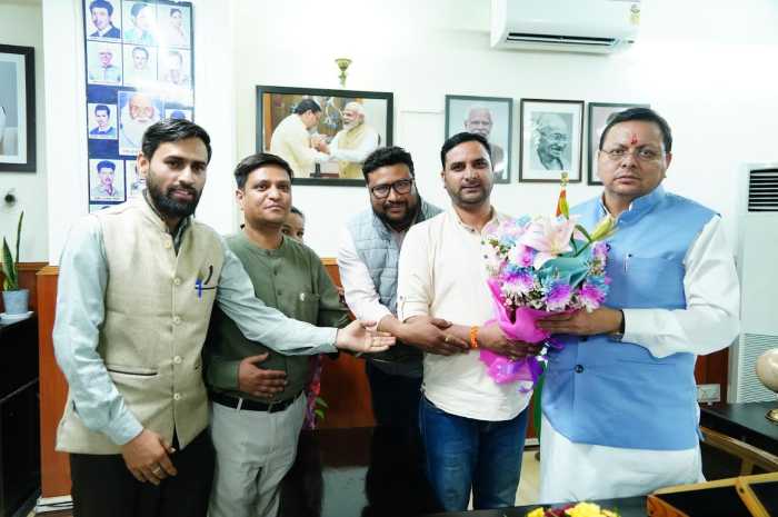 उपनल कर्मचारी संगठन के पदाधिकारियों ने मुख्यमंत्री धामी से की भेंट