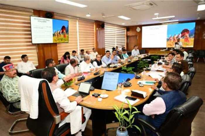 पेयजल शिकायतों का रिस्पॉन्स टाइम कम से कम किया जाए: सीएम धामी