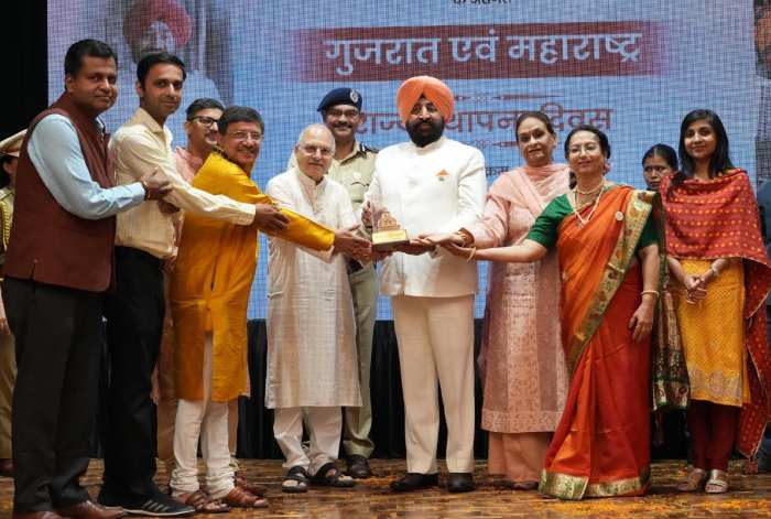 ‘‘एक भारत-श्रेष्ठ भारत’’ के तहत राज्यपाल ने सभी उत्तराखण्ड वासियों की ओर से गुजरात और महाराष्ट्र वासियों को राज्य स्थापना दिवस की शुभकामनाएं दी